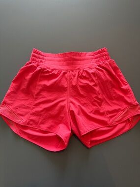 Lululemon hotty hot high-rise lined shorts - 4”